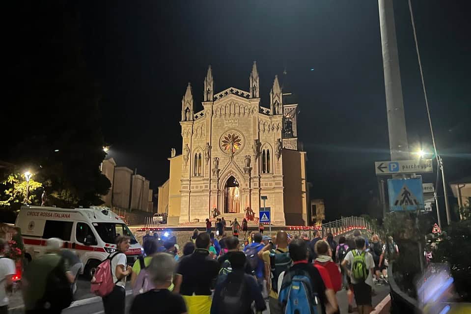 capizzone pellegrinaggio cornabusa - La Voce delle Valli