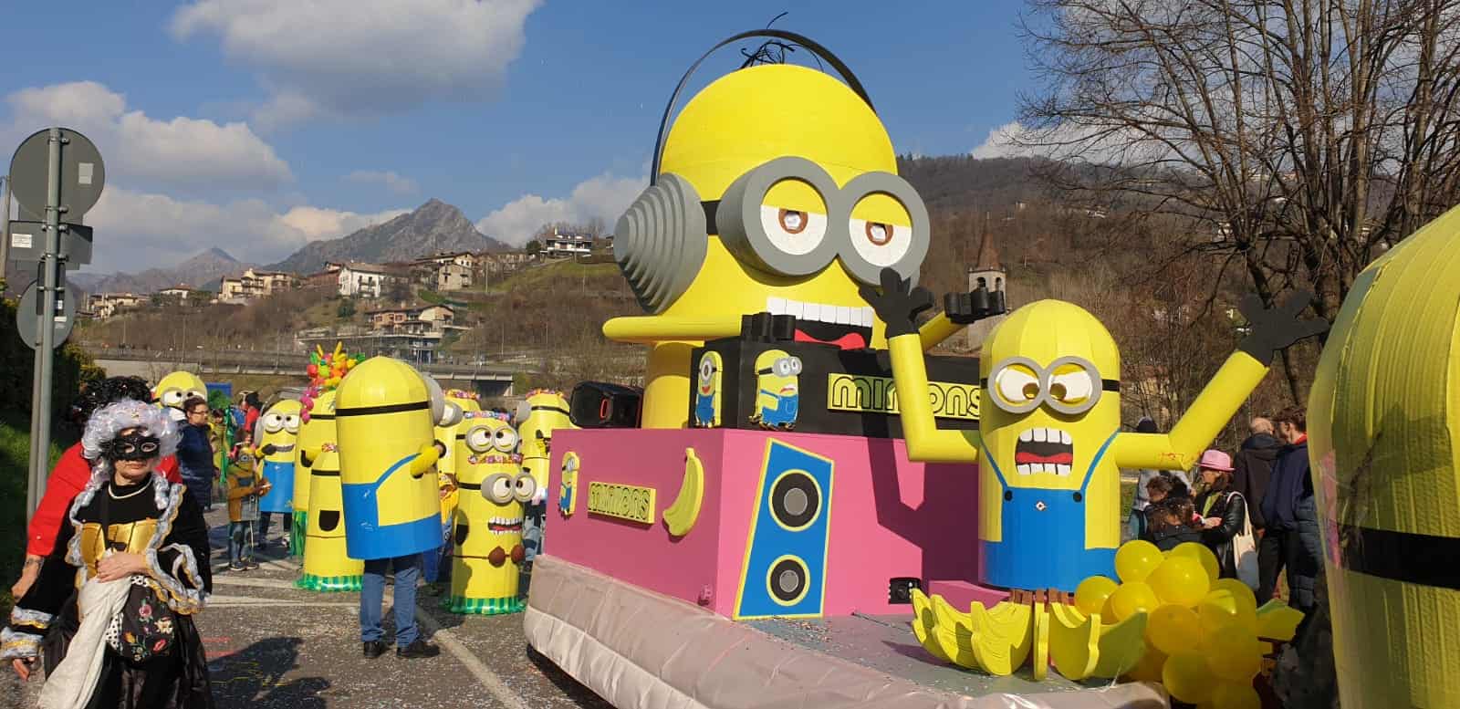 minions carnevale zogno - La Voce delle Valli